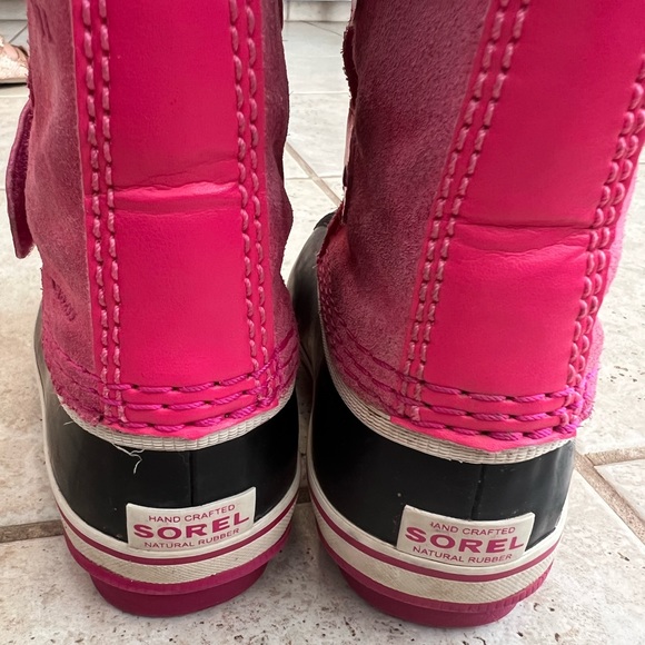 Sorel waterproof boots - Picture 4 of 7